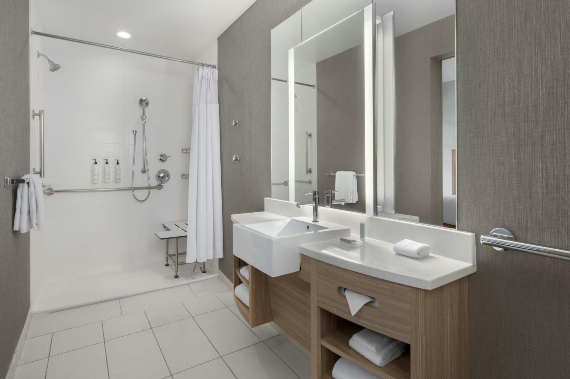 Springhill By Marriott Downtown/university Area Hotel 3*